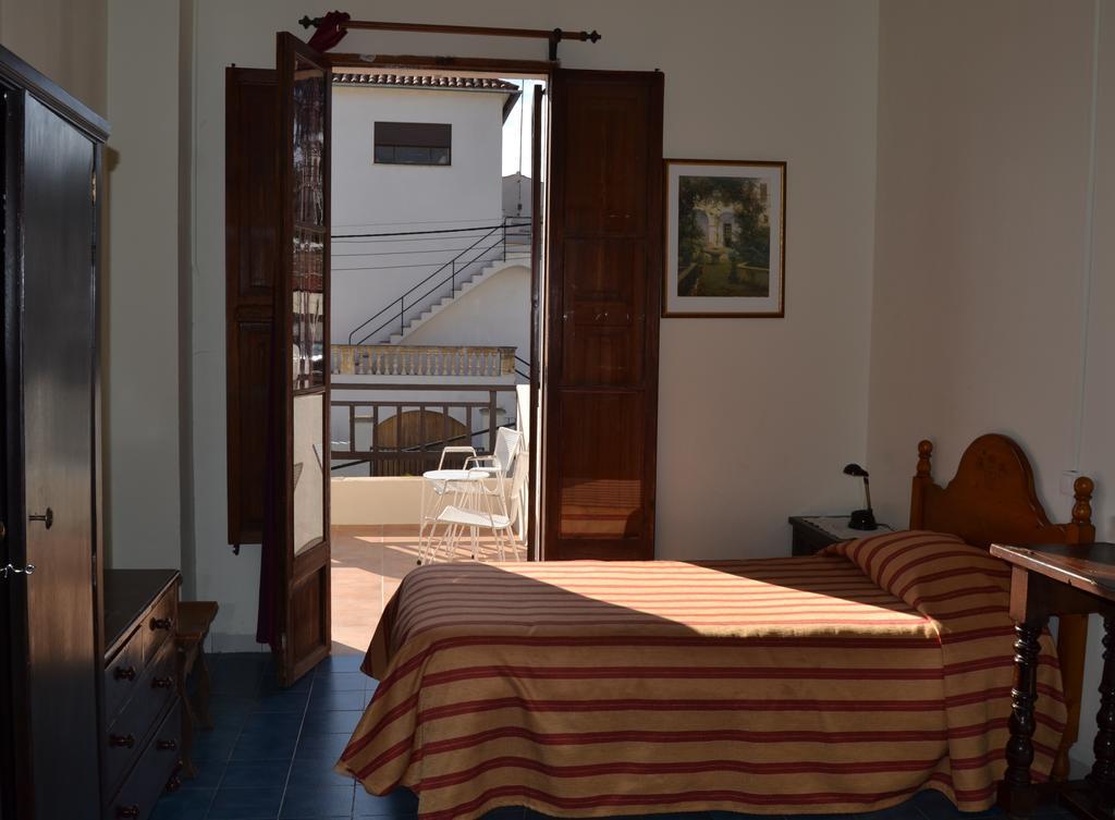 La Mimosa Guesthouse ปัลมาเดมายอร์กา ห้อง รูปภาพ